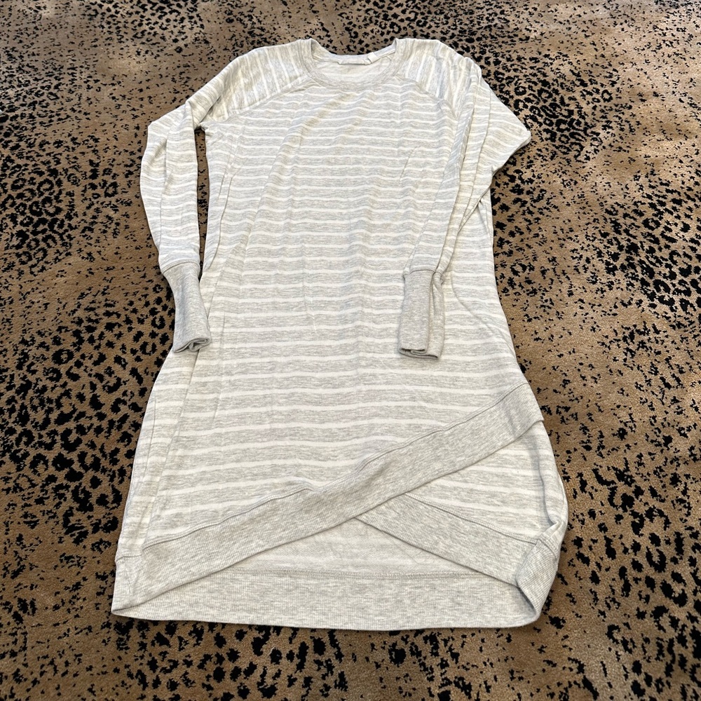 Athleta long Terry sweatshirt